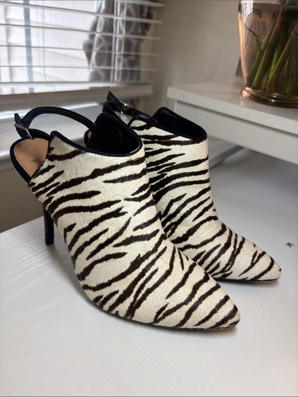 Vero Cuoio  by Vince Camuto Zebra-Print Pointed Heeled Booties - Black & White
